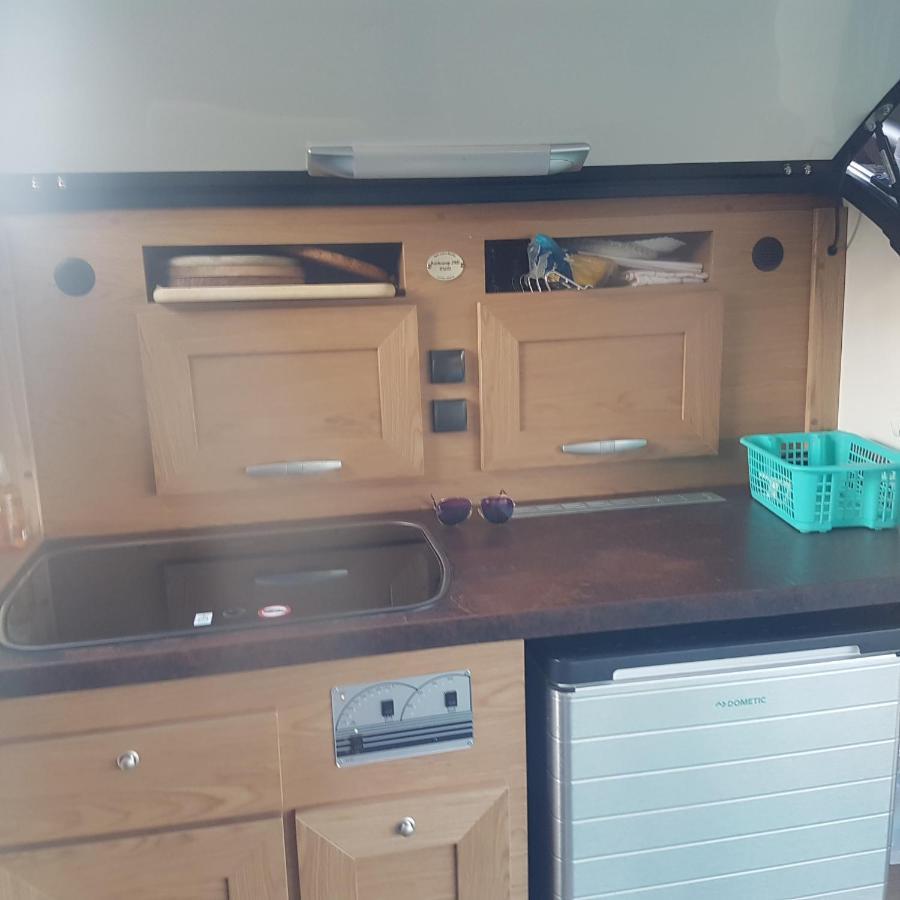 Gaestehaus Kathi Campingplatz Buschcamper Gyenesdiás Kültér fotó