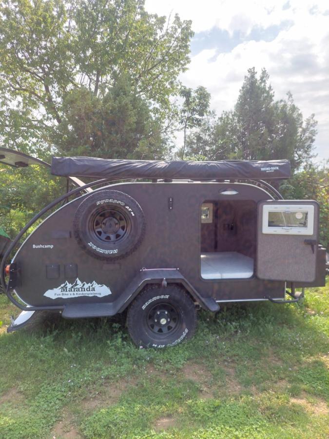 Gaestehaus Kathi Campingplatz Buschcamper Gyenesdiás Kültér fotó